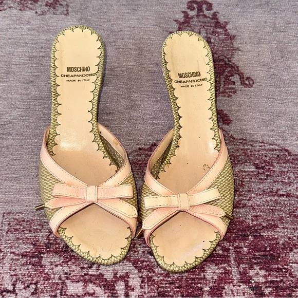 Moschino Cheap & Chic Bow Heels - Picture 2 of 4